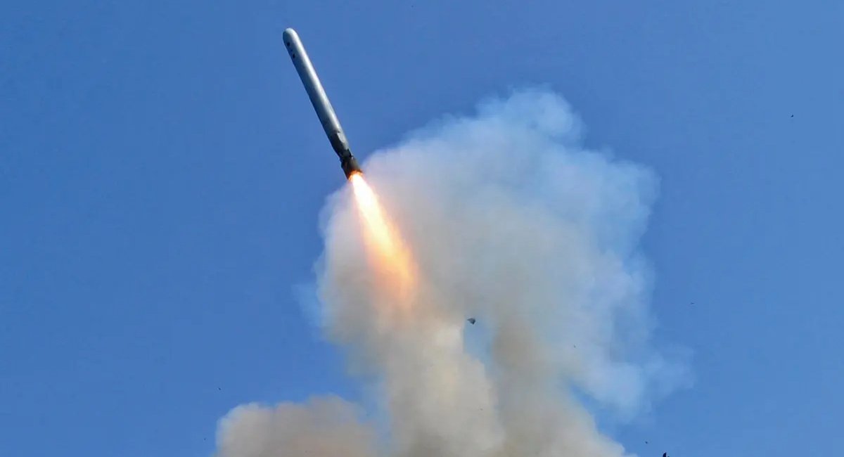 Чи можливо взагалі десь дістати ракети на 2-3 тисячі км, щоб бити по РФ