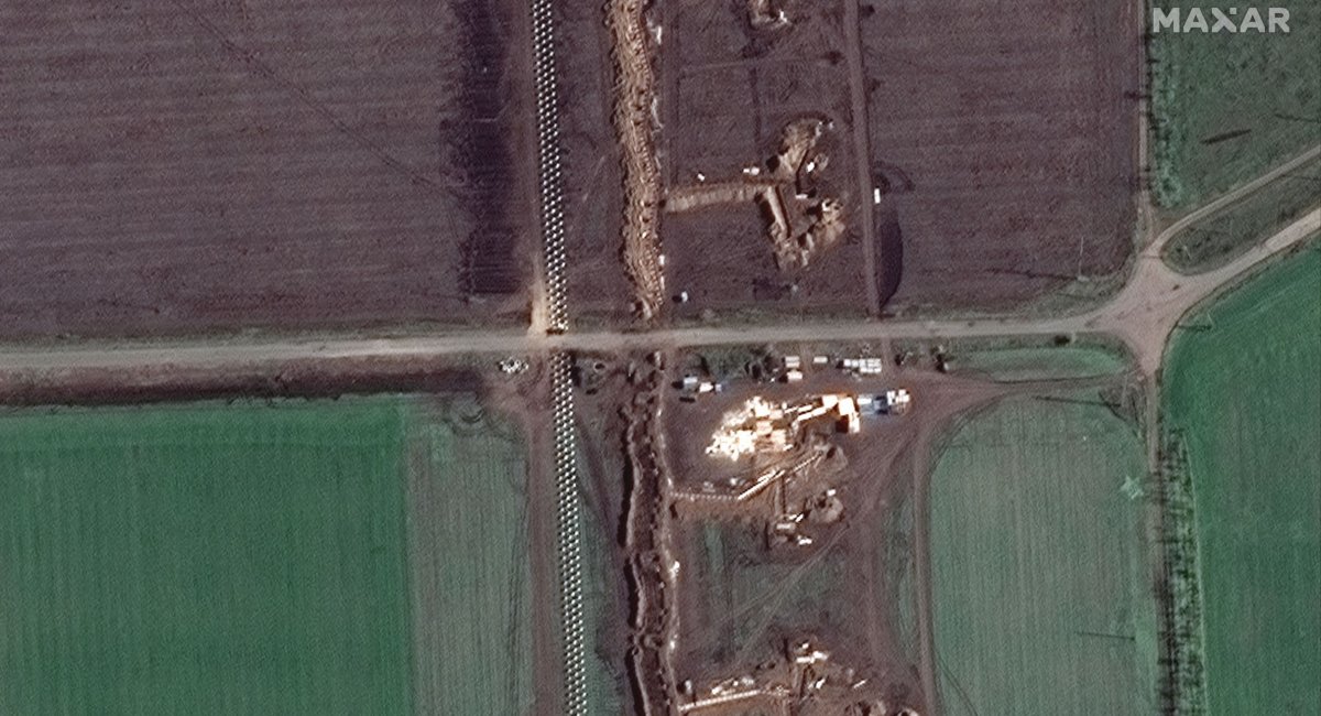 Вузол оборони армії РФ поблизу Великої Благовіщенки, Херсонська область, знімок за 15 листопада від Maxar