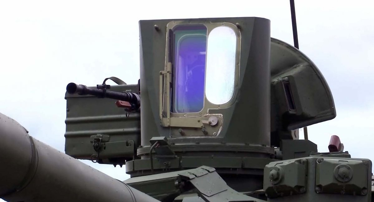 Зенітна установка КТ-12,7 та танковий панорамний прицільний комплекс ПНК-6 на башті танка БМ "Оплот"