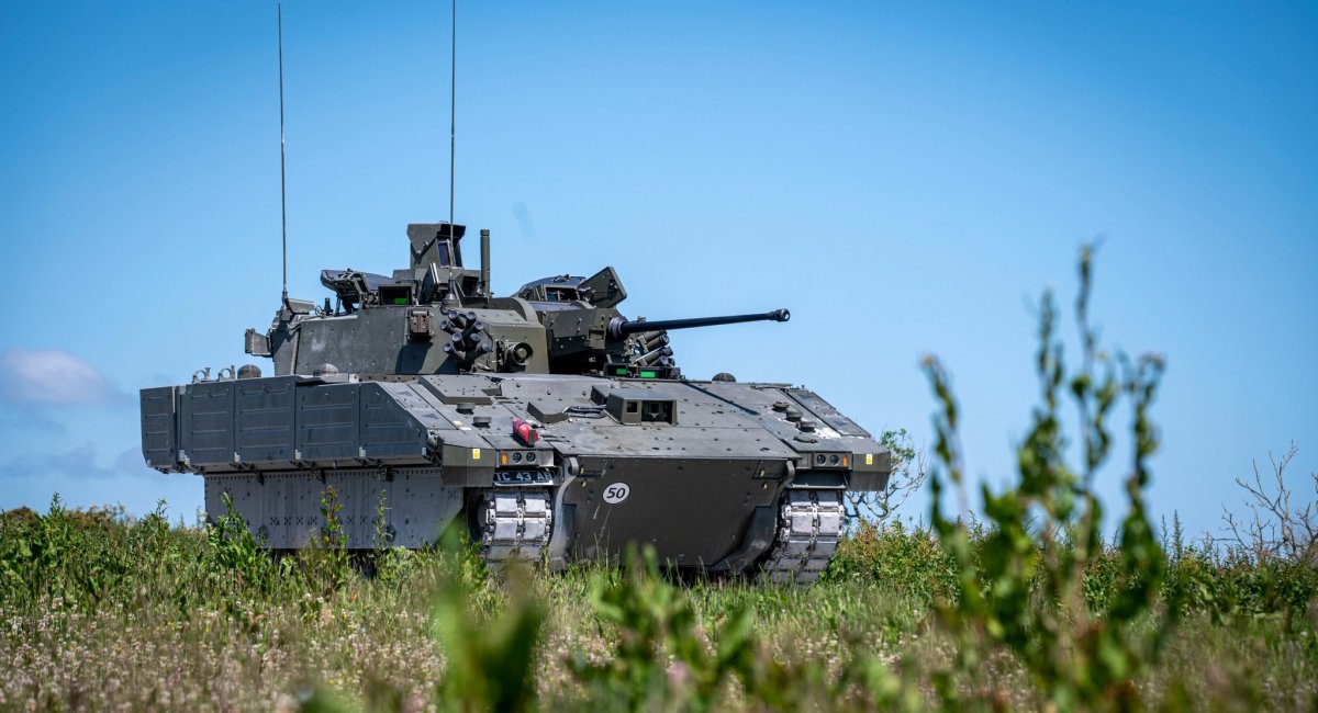 БМП Ajax (всі фото: UK MoD)