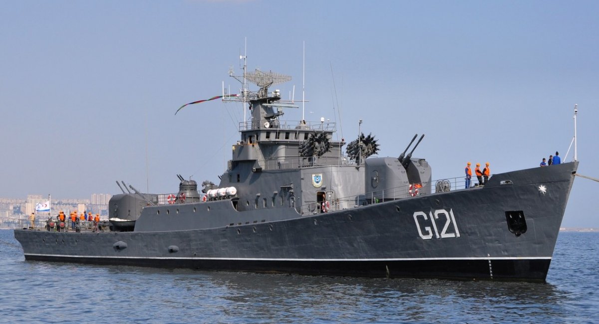 Окрім "радянської спадщини", ВМС Азербайджану мають 12 новітніх патрульних кораблів, збудованих в кооперації з Ізраїлем