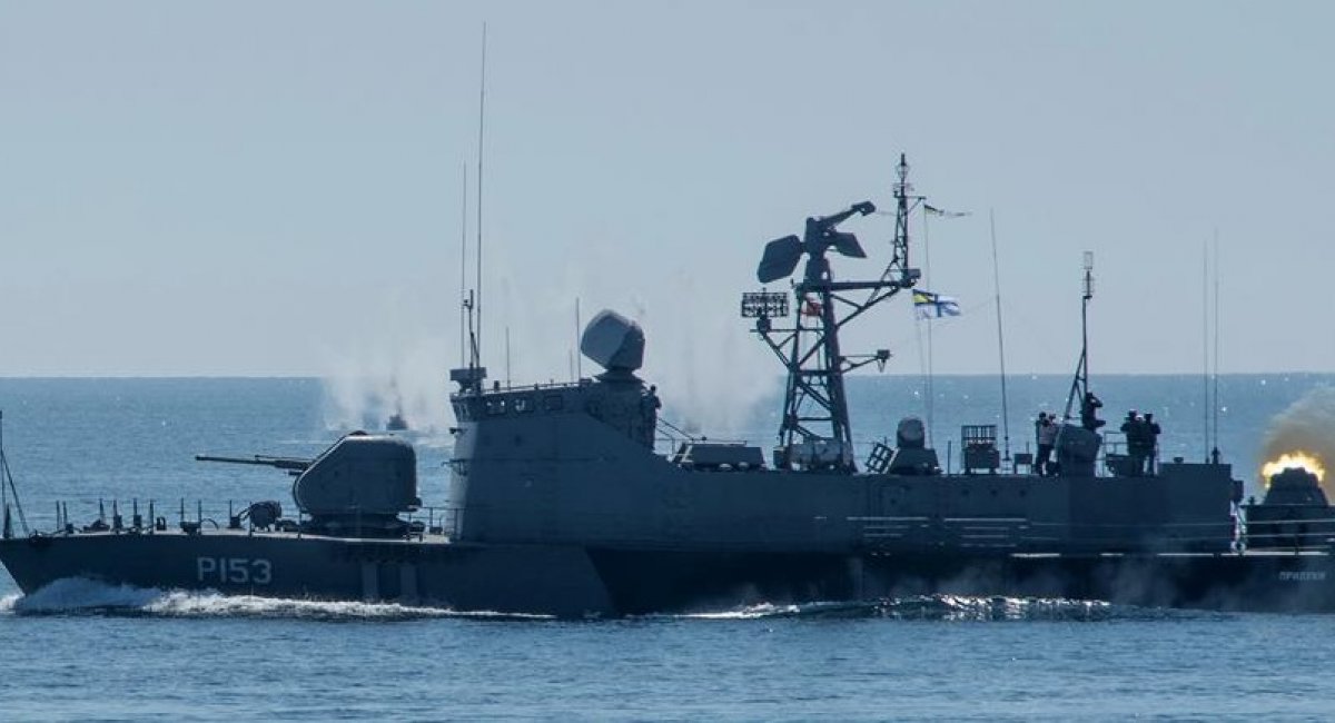 Зараз Військово-Морські Сили України не мають корабля, на якому можна було б випробувати корабельну версію комплексу "Нептун"