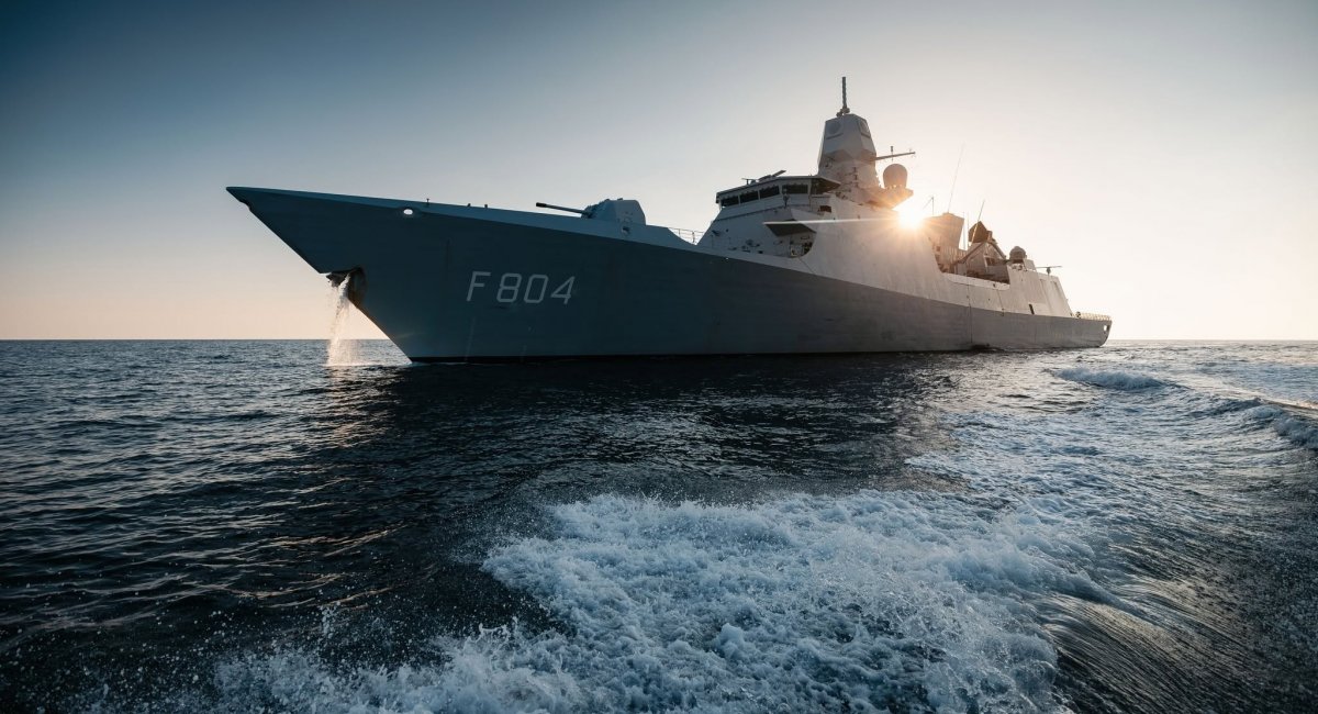 Фрегат HNLMS De Ruyter 