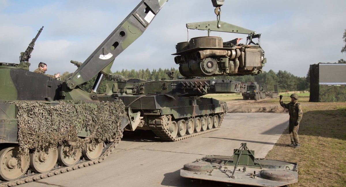Заміна двигуна на Leopard 2 (Bundeswehr)