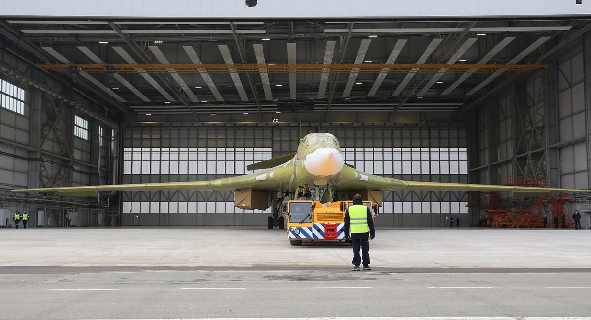 Елінг для Ту-160 на заводі у Казані