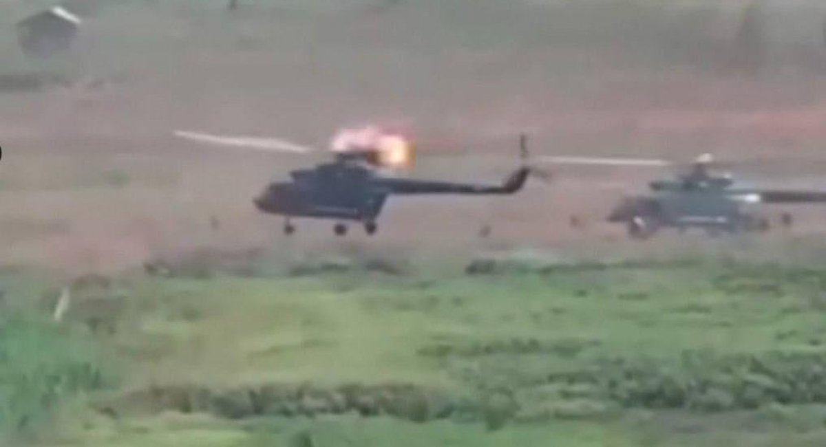 Момент удару FPV-дрона по Ми-17 хунти М'янми