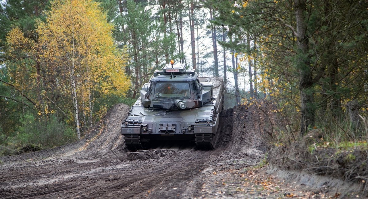 Leopard 2A4 у "навчальній" версії, фото з архіву Бундесверу