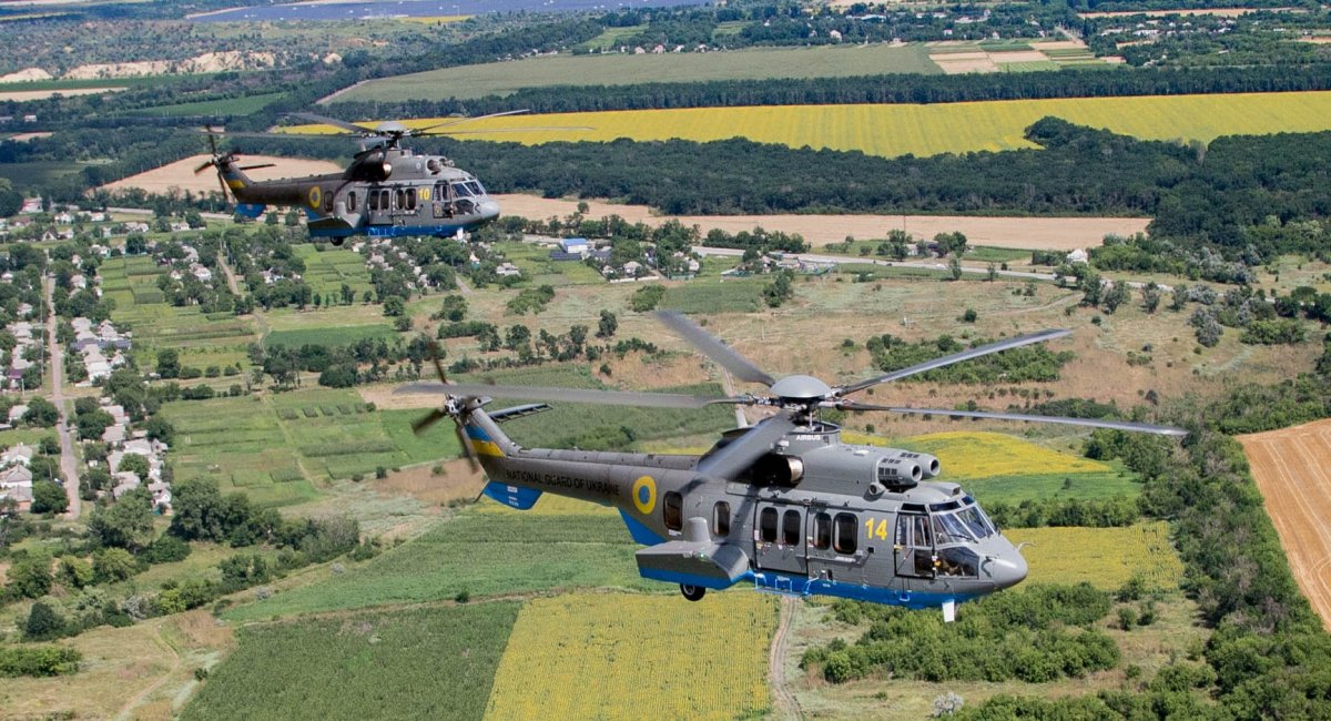 ​Французькі гелікоптери над Хрещатиком: в НГУ розпочали тренувальні польоти (відео)