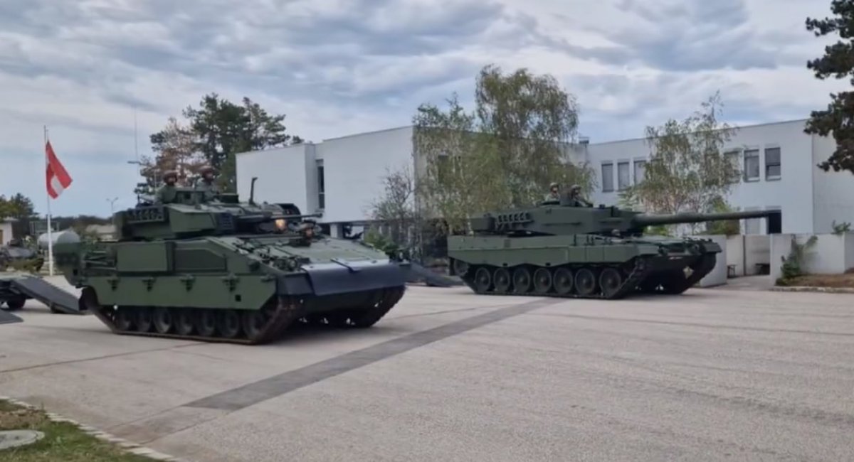 Прийняття перших Ulan NV та Leopard 2A4NV. Кадр з відео від Michael Bauer