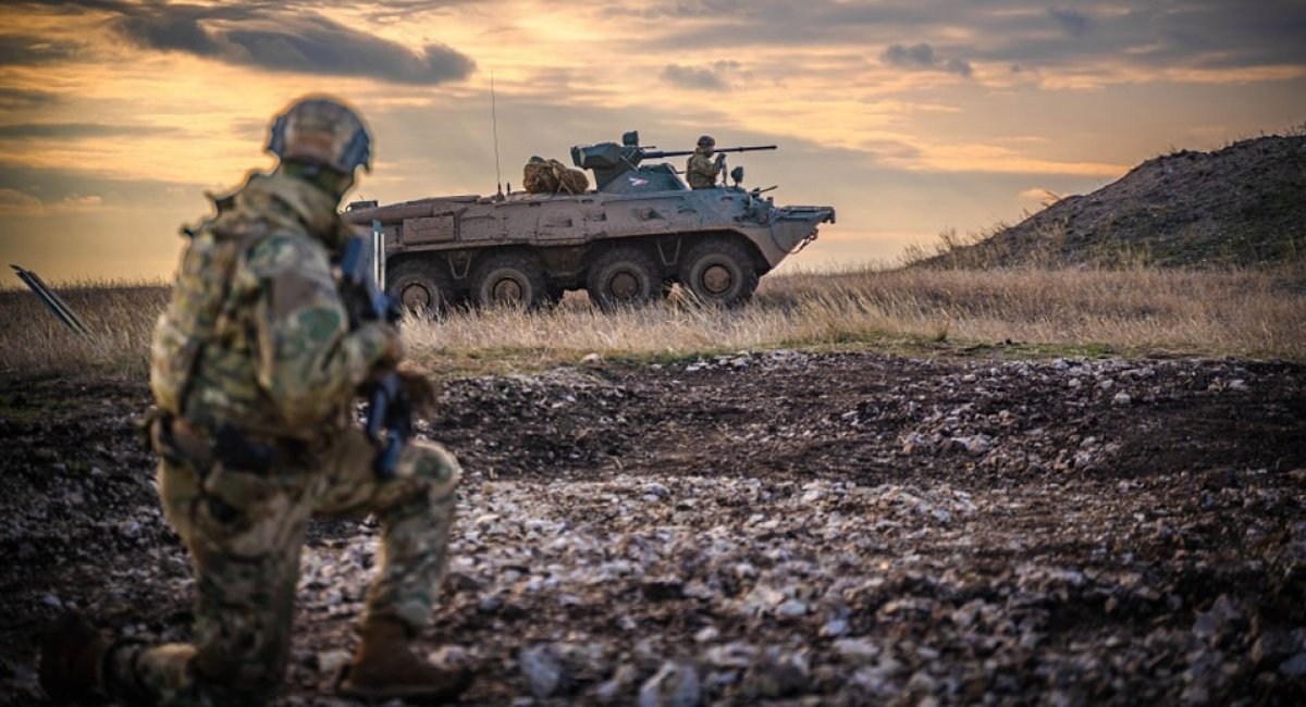 Збройні сили Угощини за штатом 32 тисячі осіб (всі фото: Magyar Honvédség)