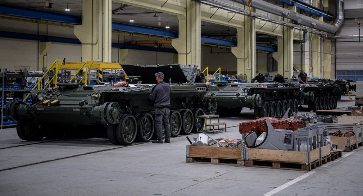 Відновлення та модернізація Т-72 для ЗСУ на потужностях чеської Excalibur Army, січень 2023 року, фото з відкритих джерел