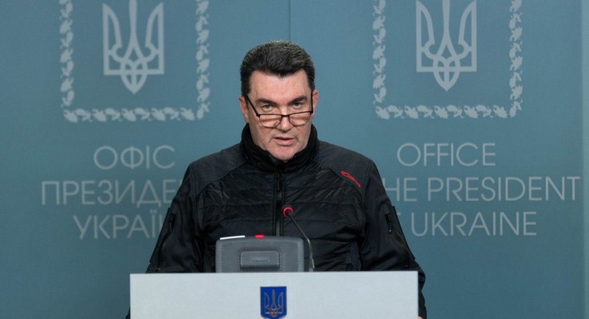 Секретар РНБО Олексій Данілов під час брифінгу у лютому 2022 року