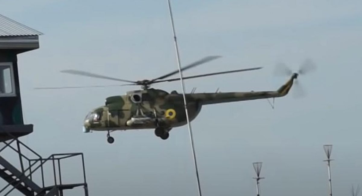 Гелікоптер Мі-8МСБ-В з комплексом "Бар'єр" під час випробувань на Чернігівщині у жовтні 2019 року