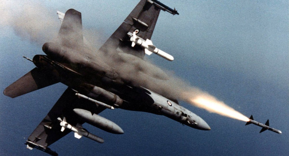 Пуск ракети AIM-7 австралійським F-18, фото ілюстративне, джерело – U.S. Navy