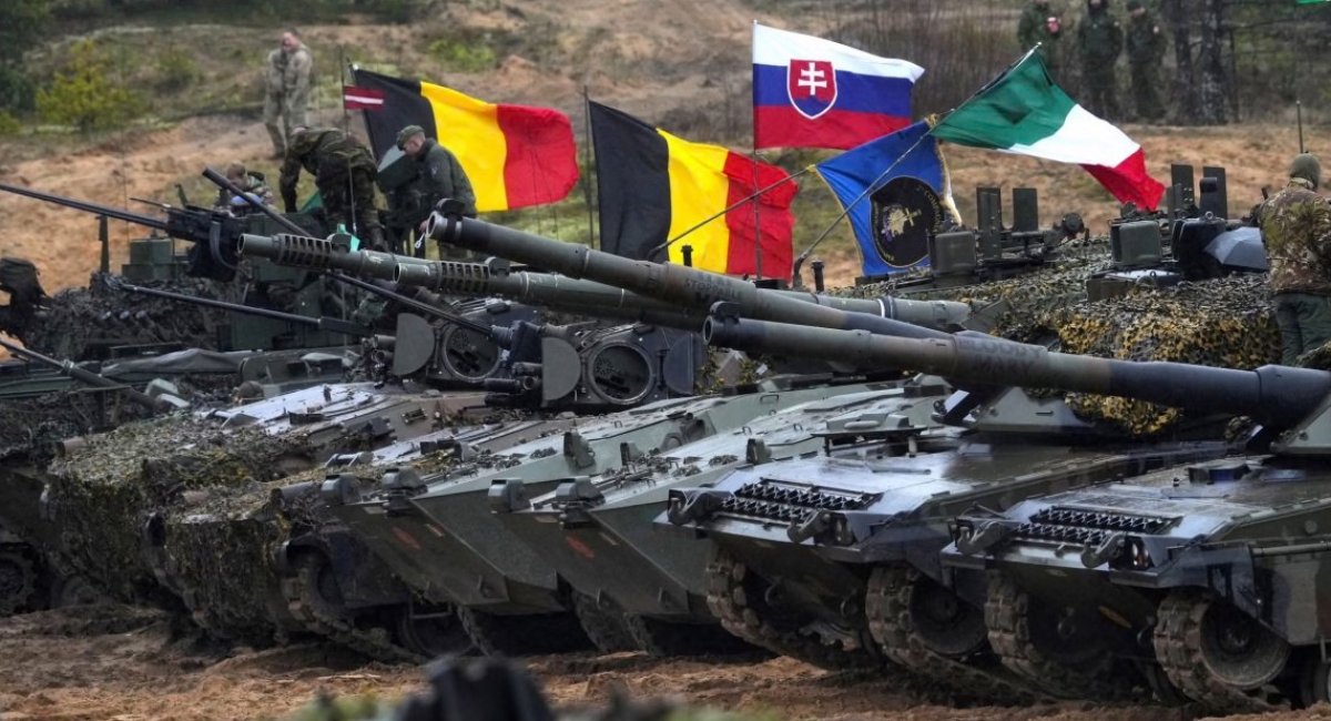 Сили НАТО на навчаннях з бойовою стрільбою у Латвії / Фото: Ints Kalniņš/Reuters