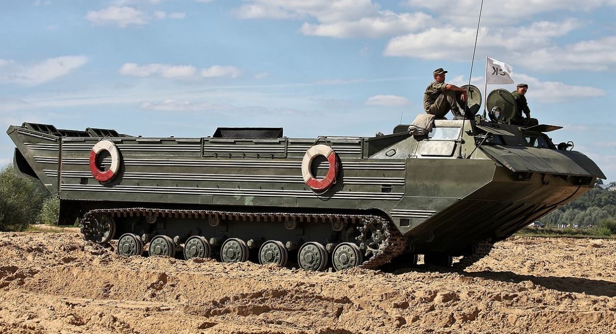 Чеська Excalibur Army, схоже, використала саме ПТС-2 як базу для своєї нової машини