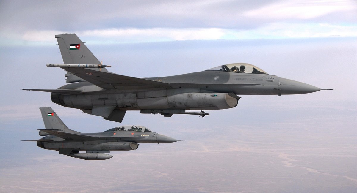 Винищувачі F-16 Королівських ПС Йорданії