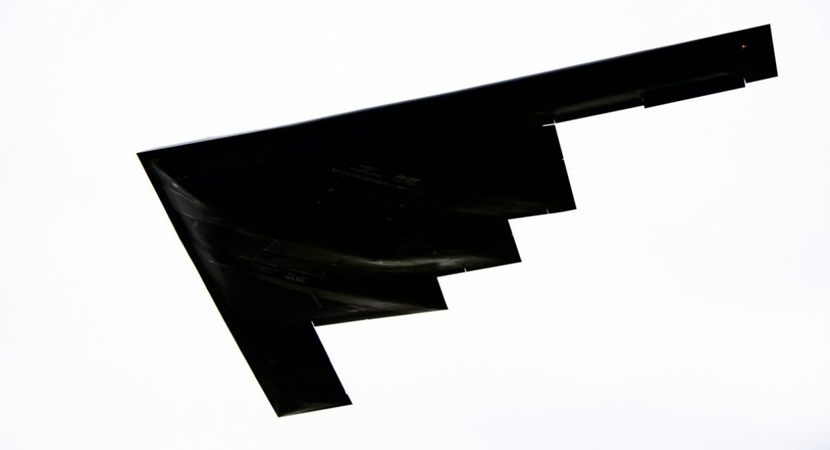 Яка проблема могла бути, коли ПС США бомбили ядерну програму Ірану, бо зараз на це нібито обережно натякають