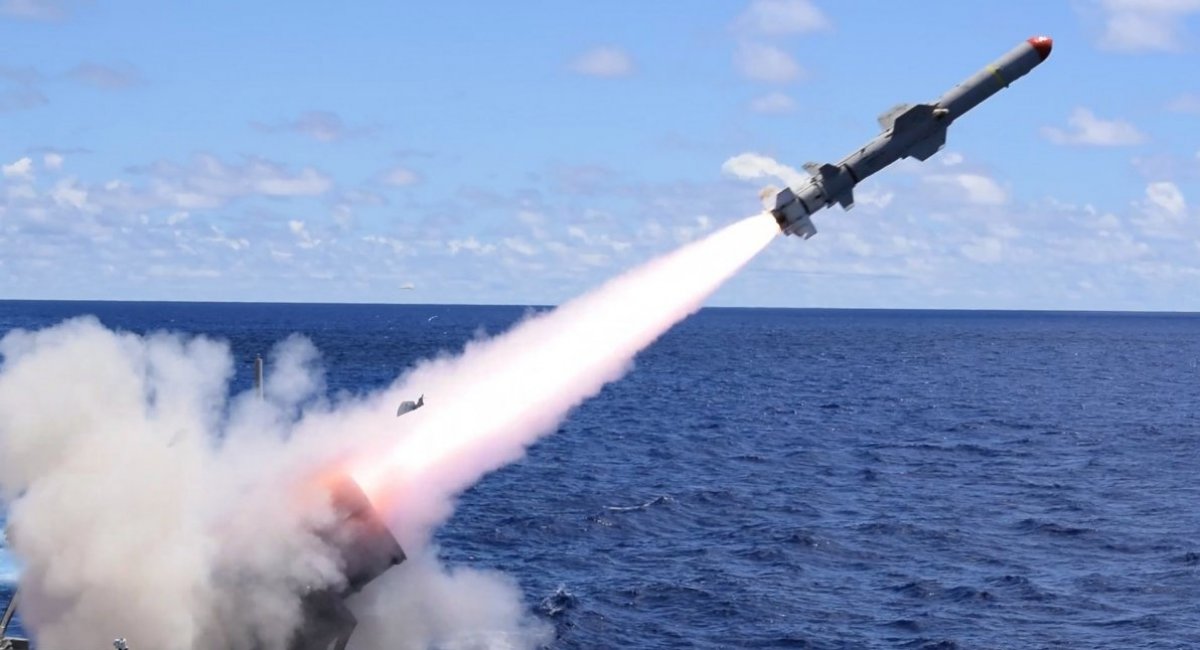 Пуск протикорабельної ракети Harpoon, фото ілюстративне