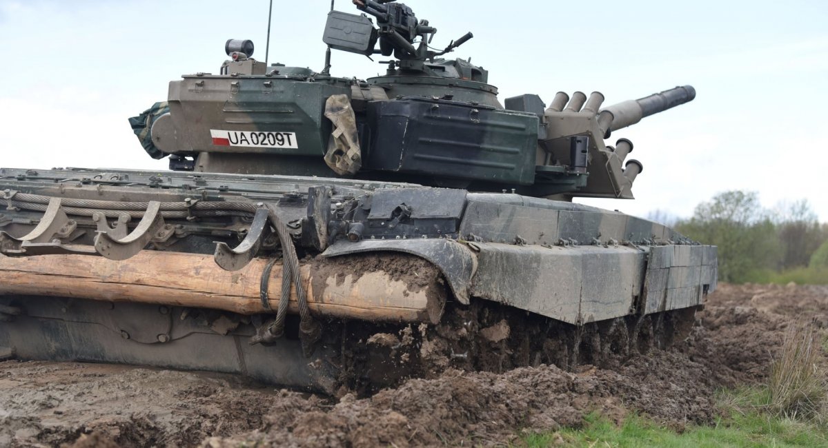 Польща передала Україні танків на дві повнокровні танкові бригади