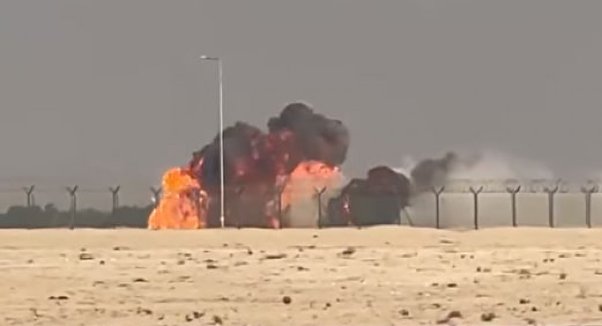 Аварія індійського винищувача Tejas під час Дубайського авіашоу. Кадр з відео