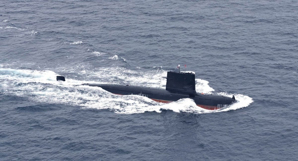 Підводний човен КНР Type 041