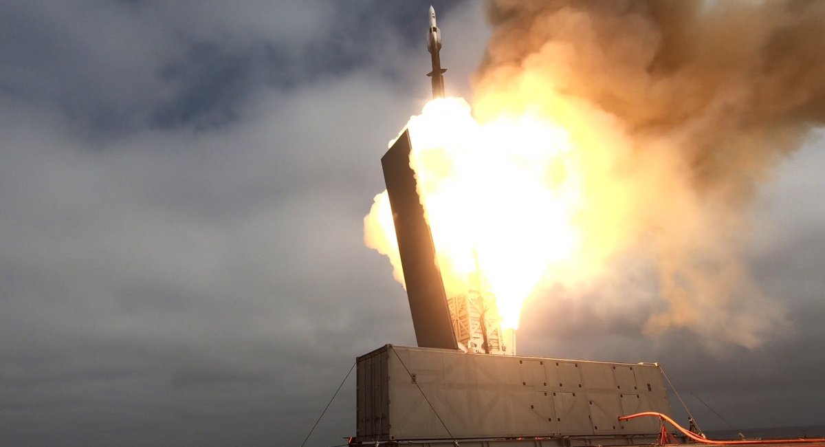 Пуск з Mk 70 ракети SM-6