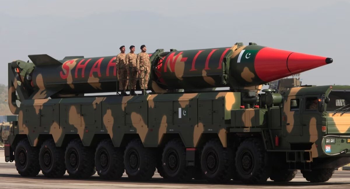 Пакистанська балістична ракета середньої дальності Shaheen-III, фото ілюстративне, джерело - Reuters