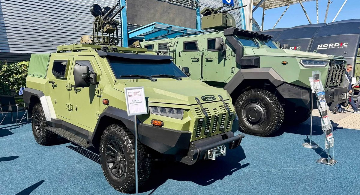 Бронеавтомобілі "Сайгак-1" та "Варта-3". Фото: "Українська бронетехніка"