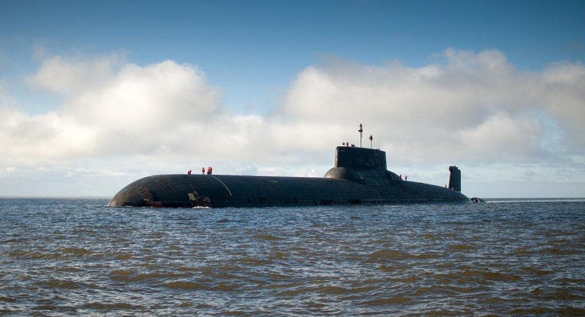 У РФ вивели зі складу флоту підводний крейсер, який ледь не нашпигували сотнями "Калібрів"