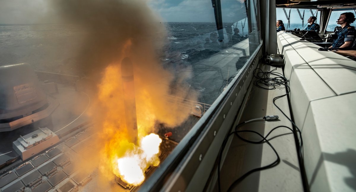 Пуск Tomahawk з HNLMS De Ruyter (фото: Koninklijke Marine)