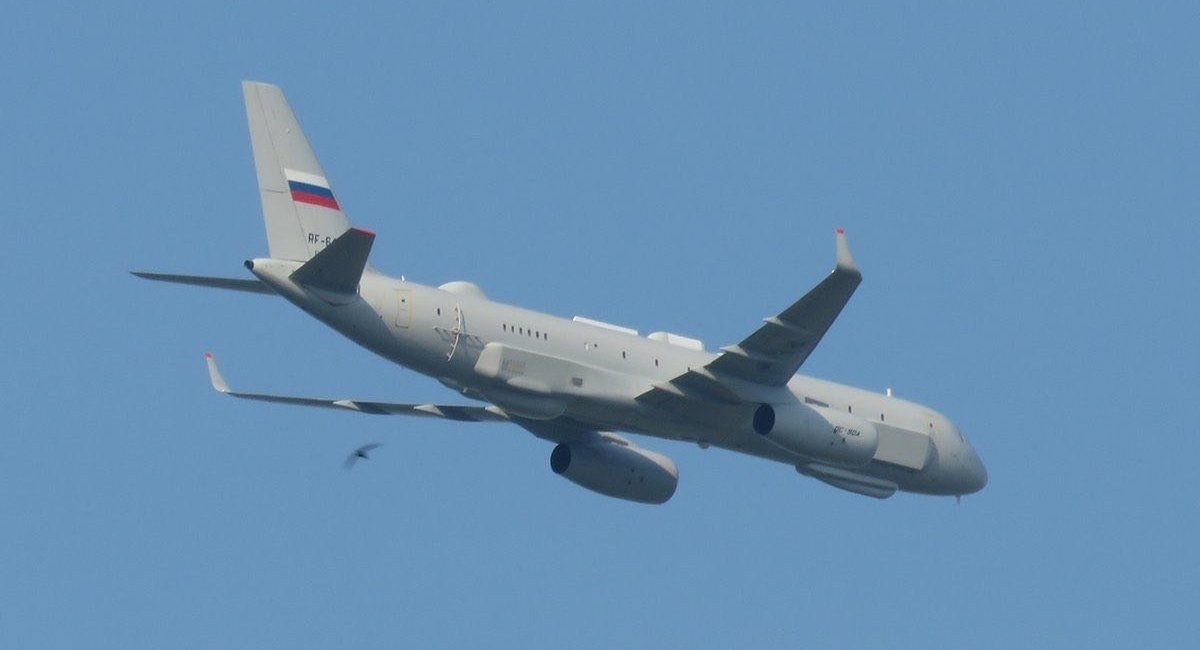 Рашистський літак радіоелектронної розвідки Ту-214Р, ілюстративне фото з відкритих джерел