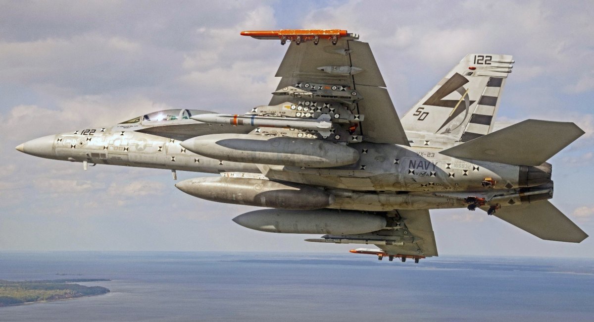 Запуск ракети AARGM-ER​ з винищувача F-18 був успішним