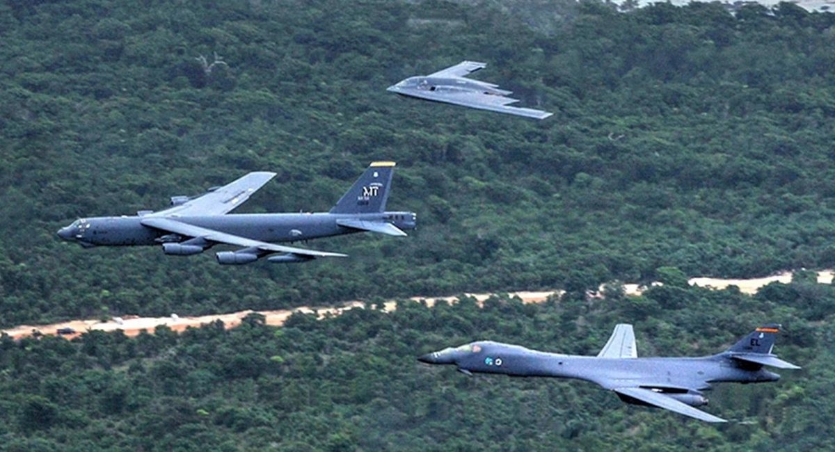 B-52 ще політає, а от інші невдовзі відправляться на пенсію