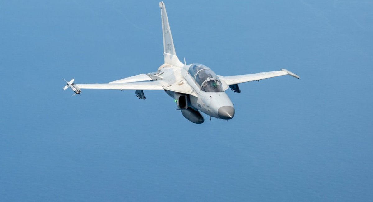Філіппіни купили ще 12 FA-50PH з розширеним озброєнням та АФАР, але чи може це компенсувати сучасні винищувачі