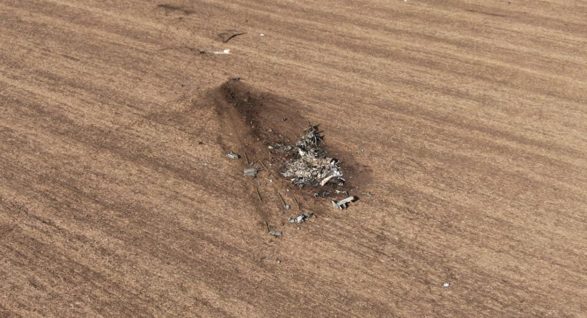 Те, що залишилося від ворожого Ка-52 – кадри з дрона. Фото: Пресслужба 93 ОМБр