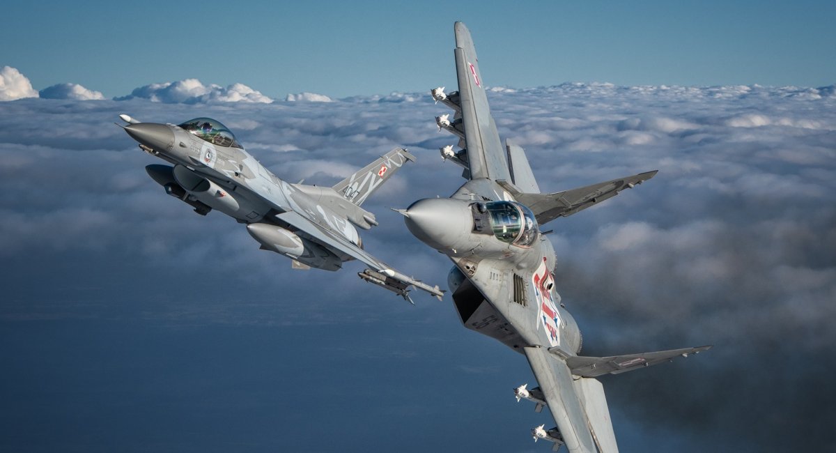 Тактична авіація Польщі поки спирається на F-16 та МиГ-29