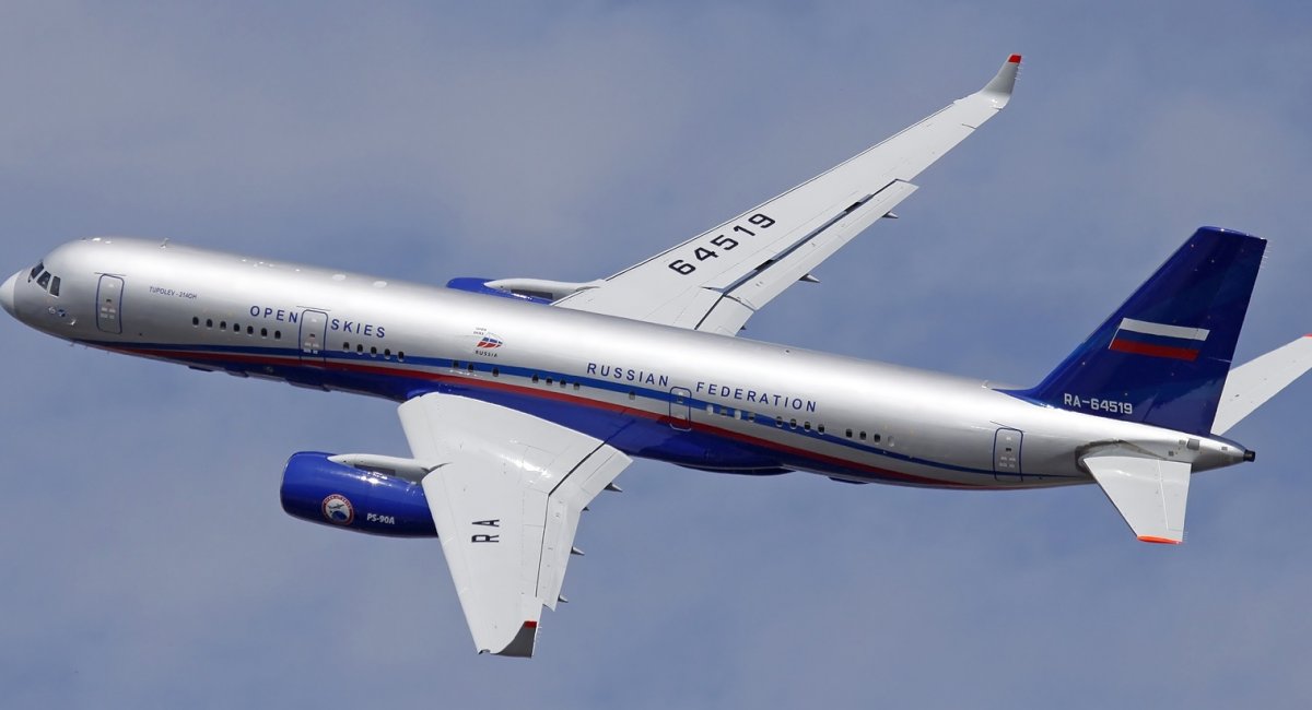 Російський Ту-214 для Договору про відкрите небо 