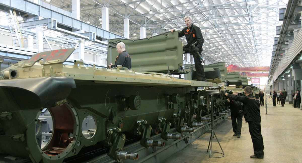 РФ розписалась у скороченні замовлень озброєння у рази за результатом виставки "Армия-2023"