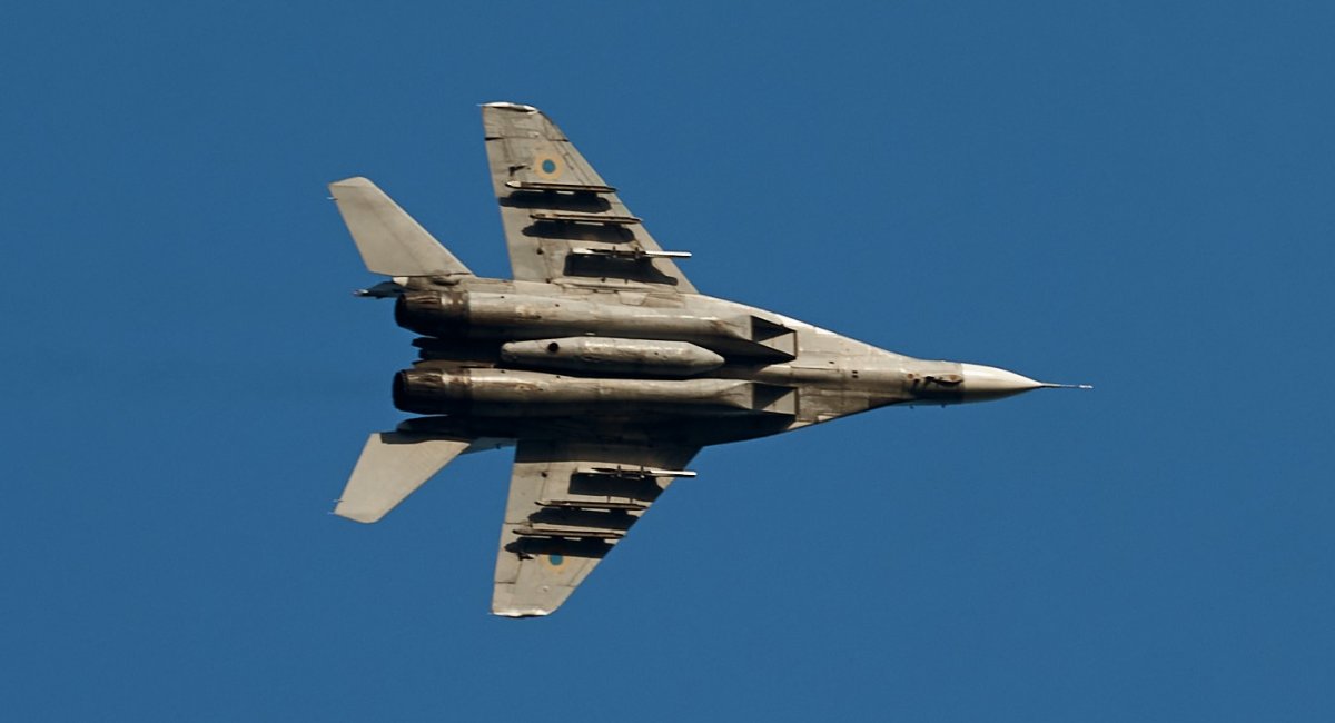 МіГ-29 Повітряних Сил України засвітився з новим "таємничим" пілоном: нове озброєння чи все значно простіше