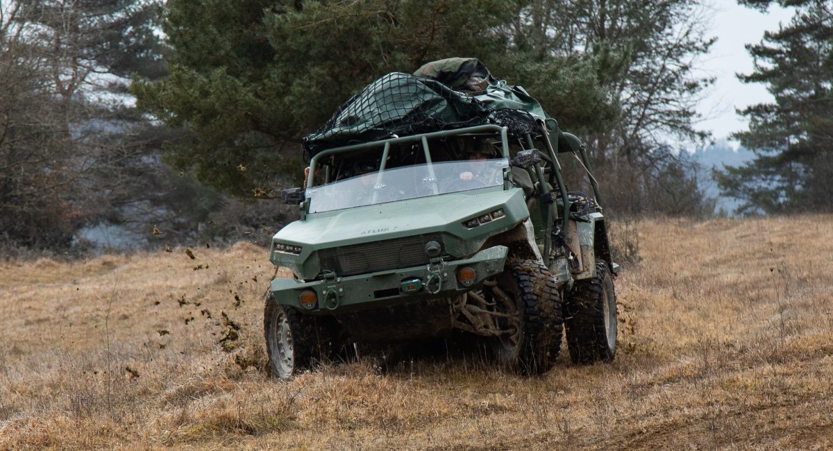 Поки у Лондоні досі не замовили RCH 155, оборонні гіганти просувають британцям багі зі 105-мм гаубецею