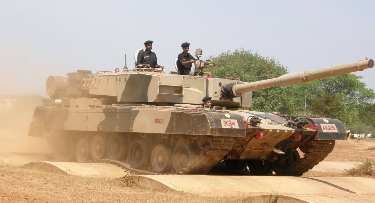 Танк Arjun Mk-1A стане найдорожчим у світі: Індія хоче придбати 118 таких машин