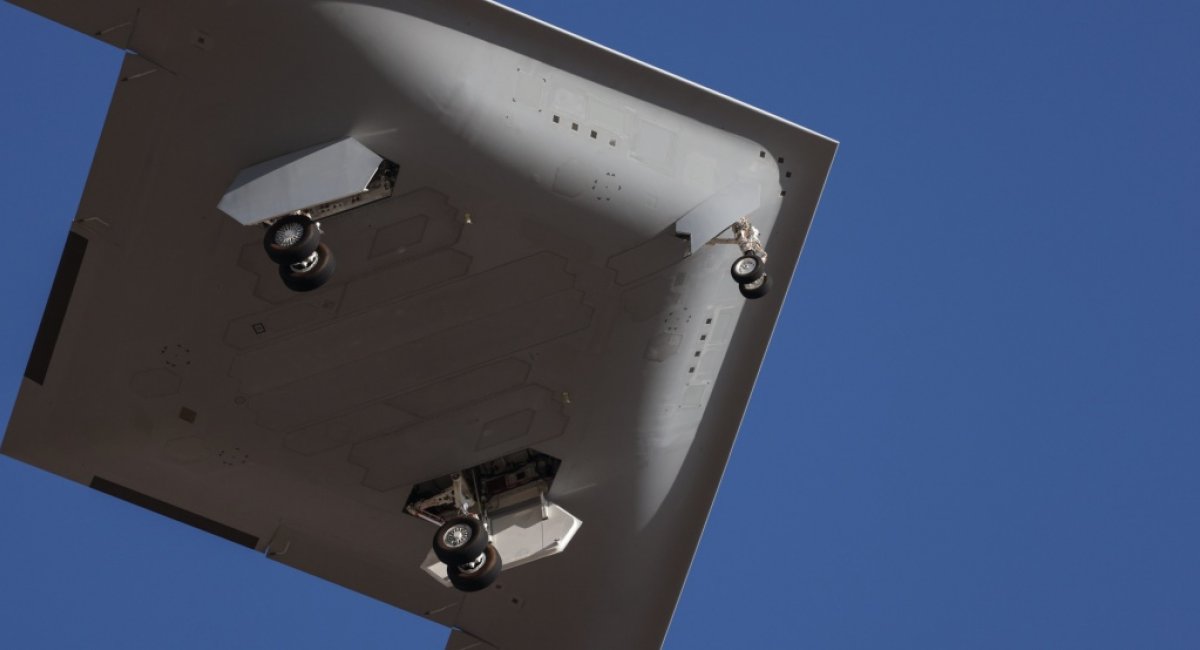 Другий дослідний зразок B-21 Raider, фото - Jarod Hamilton
