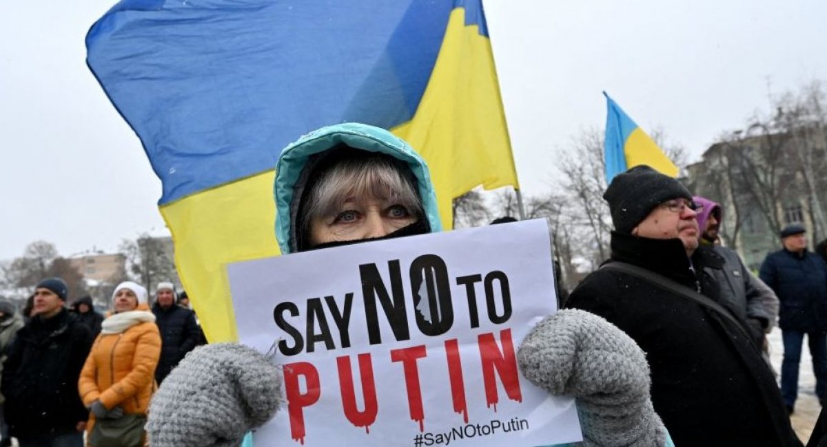 Путін веде війну не лише проти України, а проти всієї демократії