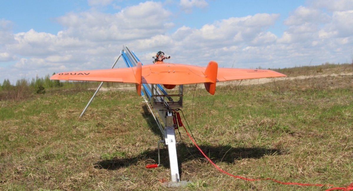 Літак-мішень комплексу Flying Target-1 готується до випробувань на полігоні / Фото: АрміяInform