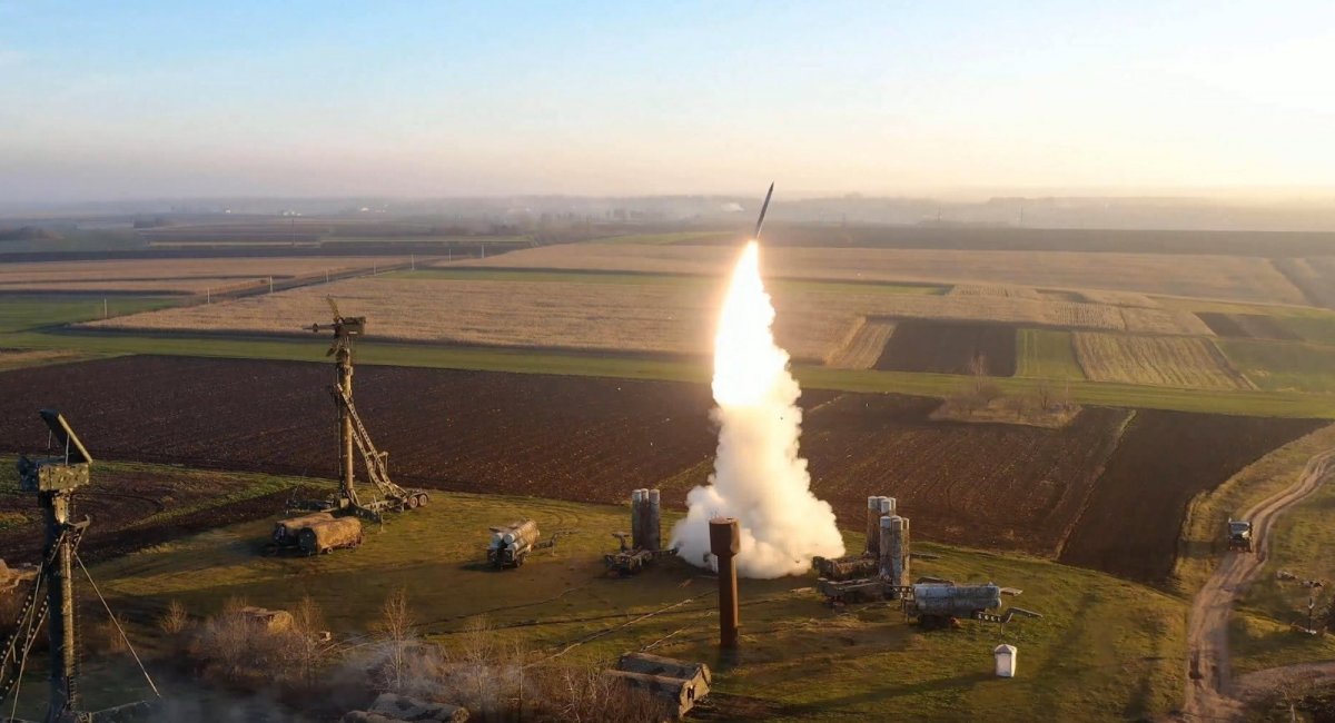 Бойова робота ЗРК С-300 в строю ЗСУ, фото - прес-служба ПвК "Захід" ПС ЗСУ