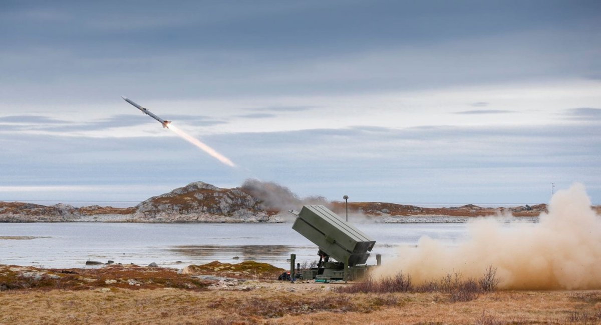 Пуск AIM-120 з NASAMS