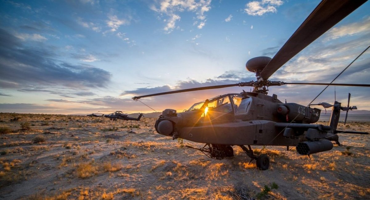 Щоб рашисти не змогли збити з ПЗРК, вертольоти Apache мають лазерний "самозахист"