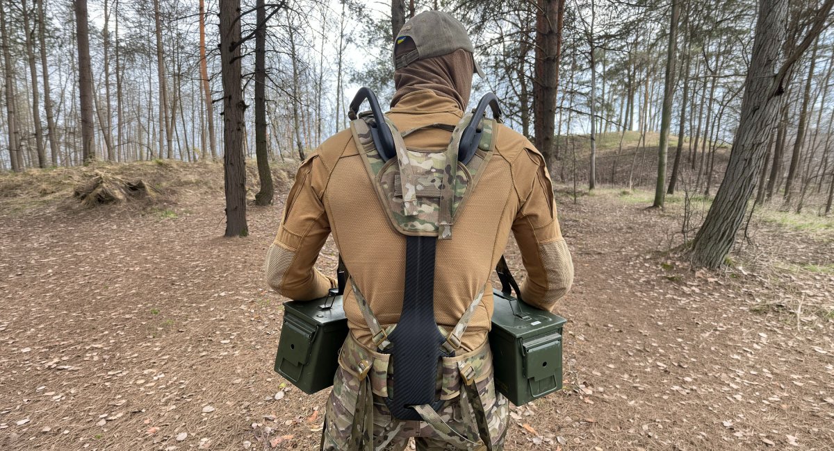 ​Бойова механіка, Сили оборони України випробовують новий пасивний екзоскелет "Гюрза-1" від Military Trade