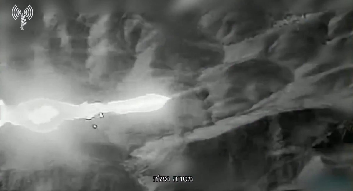 З’явилось відео, як F-35 здобув свою першу повітряну перемогу над російським Як-130 прямо над столицею Ірану